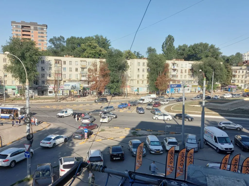 ДТП на Ботанике: два автомобиля столкнулись на перекрестке