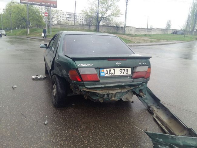 Accident cu implicarea unui automobil INP la Telecentru