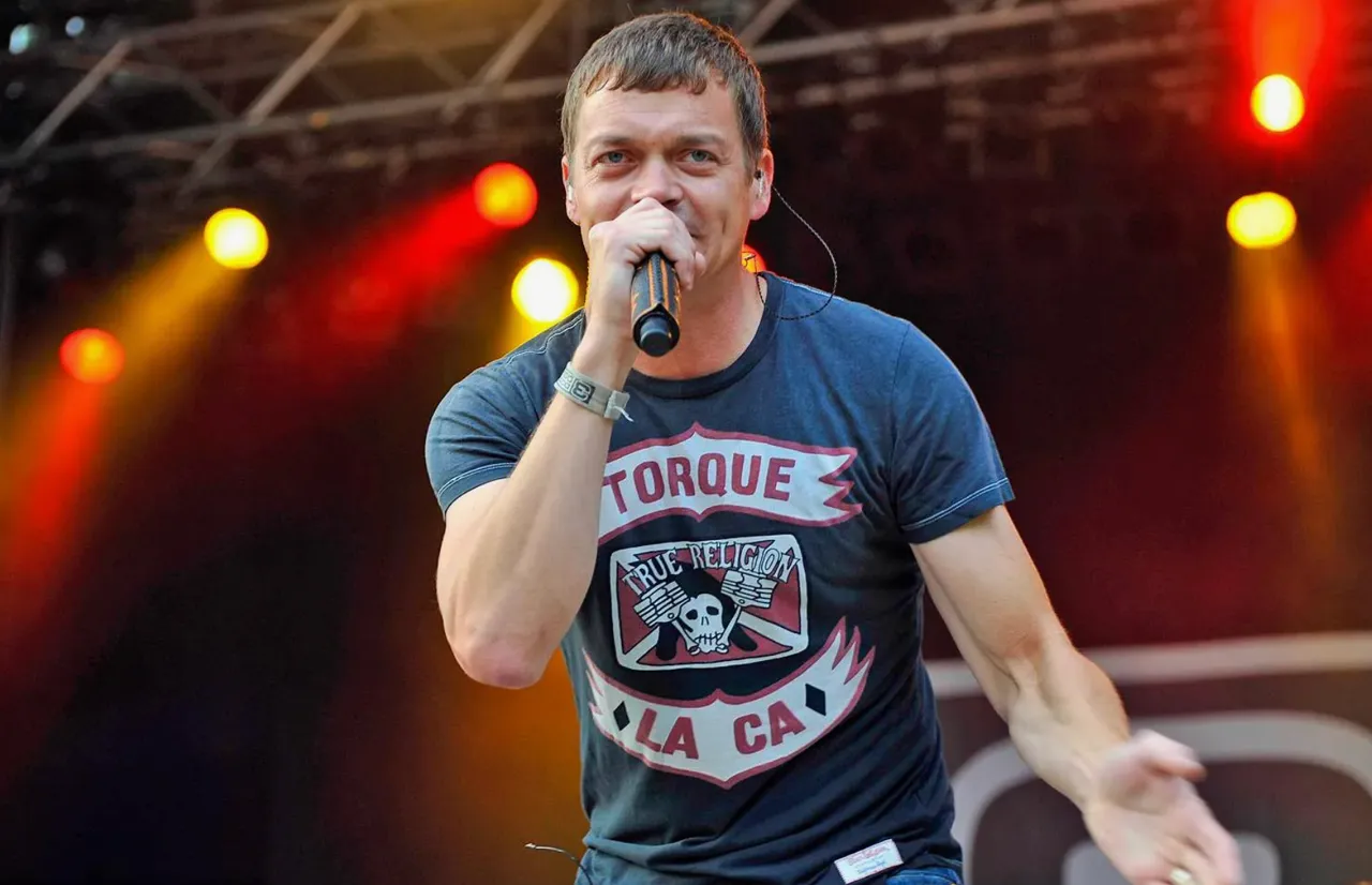 Умер солист 3 Doors Down Брэд Арнольд: ему было 47 лет