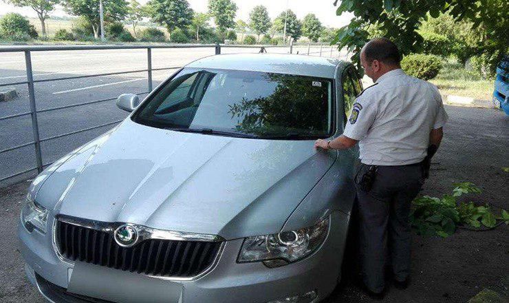 На КПП "Албица" обнаружен автомобиль марки Skoda, разыскиваемый в Британии