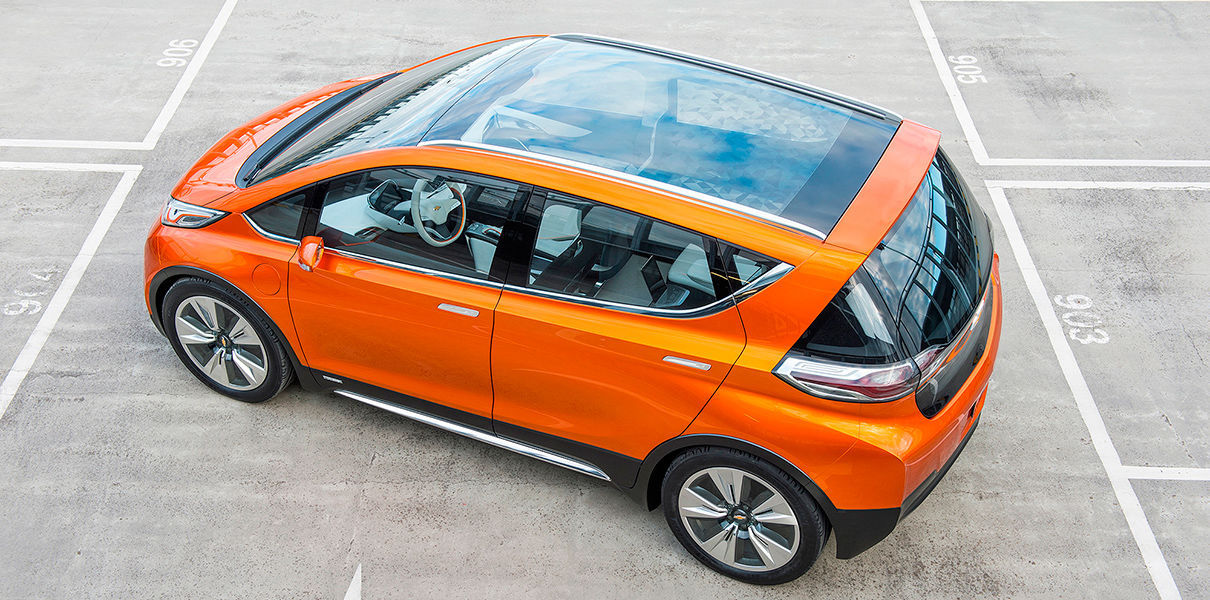 Электромобиль Chevrolet Bolt по цене как Tesla, но едет дольше