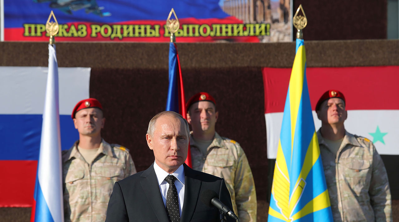 Путин впервые посетил авиабазу «Хмеймим» в Сирии