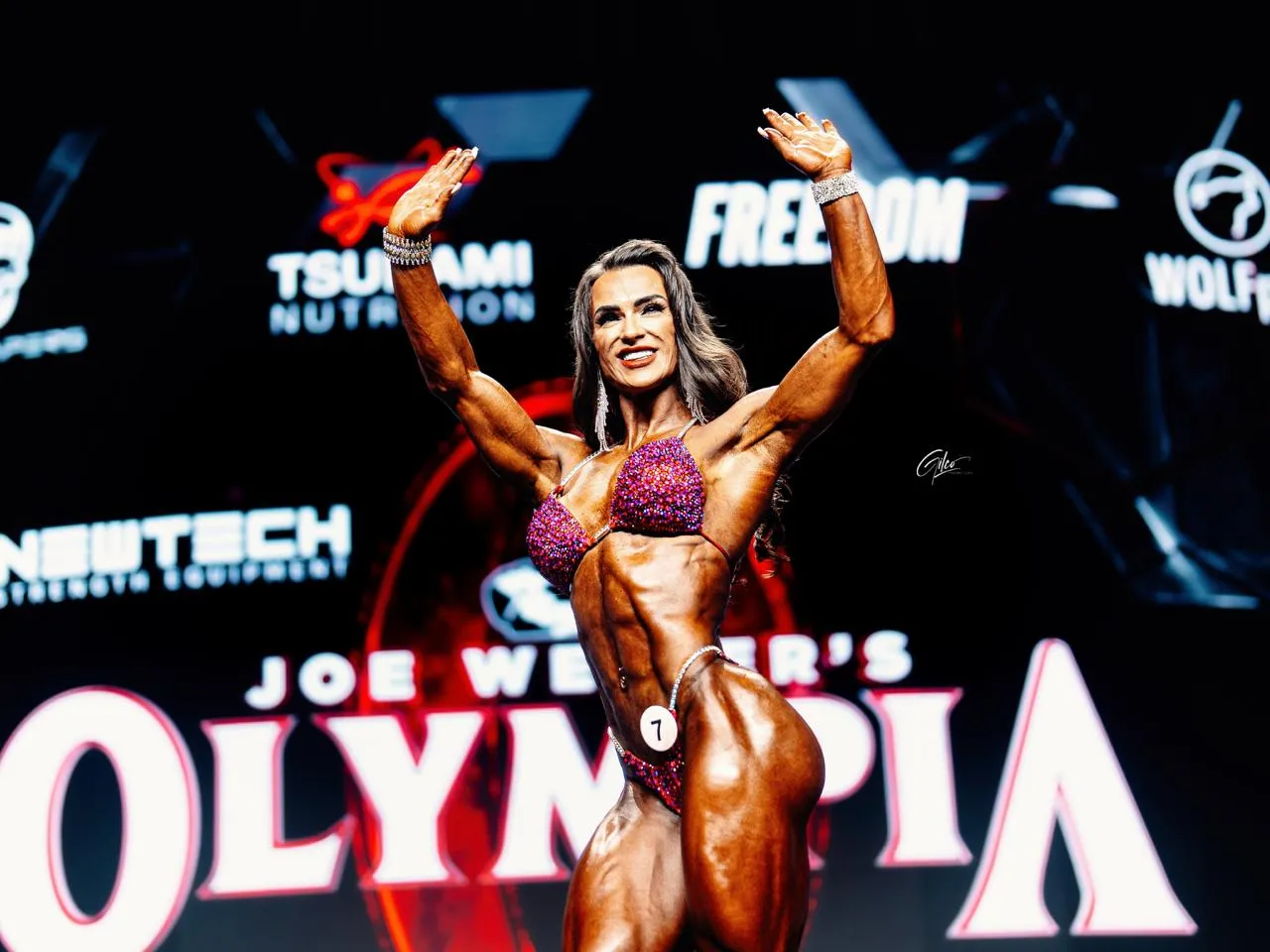 Лео Чобу вошла в мировой Top 4 Olympia 2026