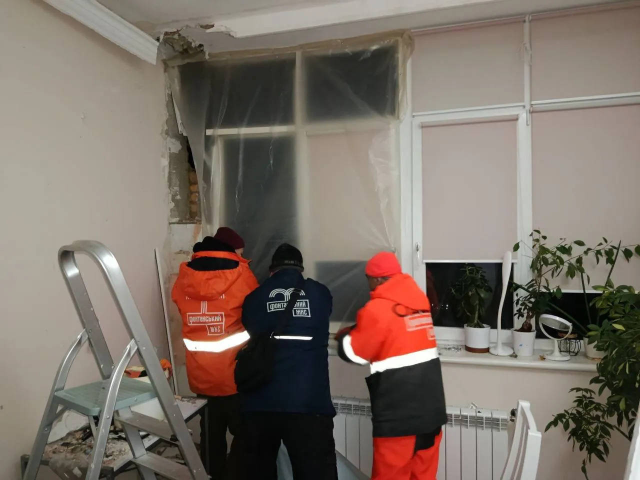 Войска РФ ударили беспилотниками по Одессе: есть попадание в жилые дома и погибший