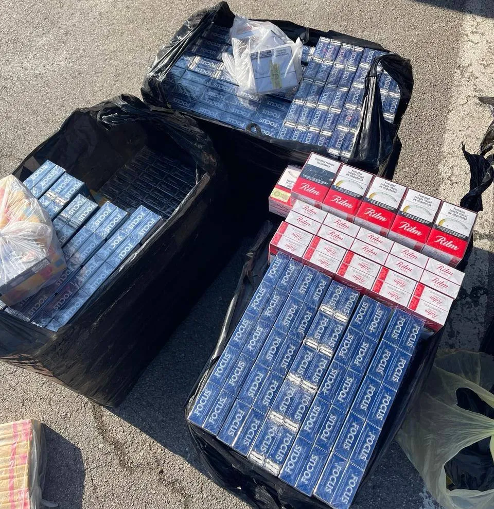 Таможенники изъяли коммерческую партию незадекларированных сигарет и других товаров