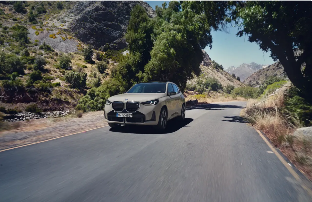 BMW X3 dă startul dă startul competițiilor de alergare