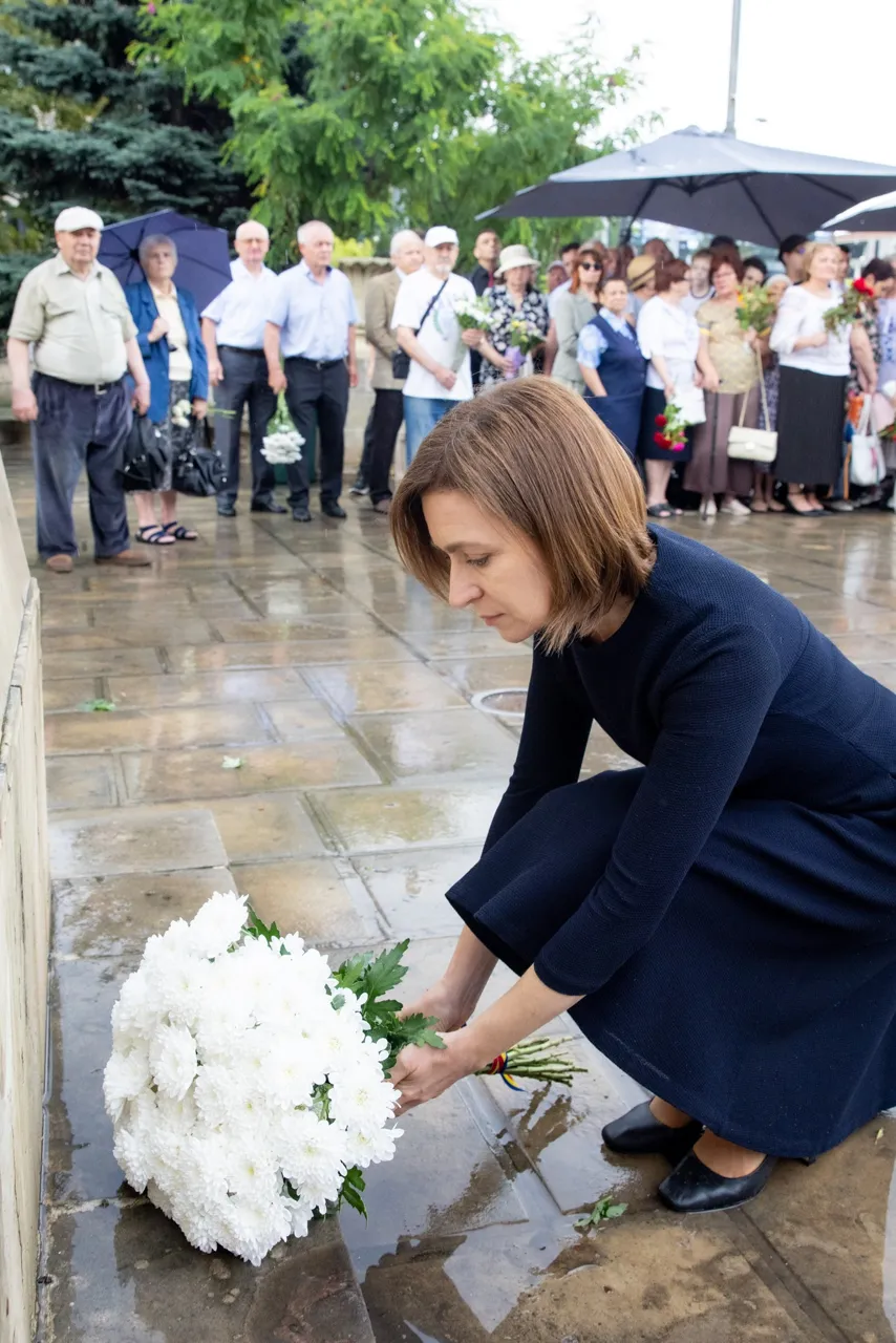 В Молдове почтили память жертв массовых депортаций советского режима