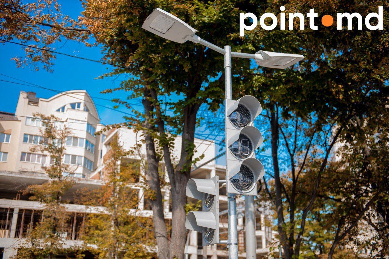 Водители опасаются, что новый светофор на Ботанике вызовет пробки