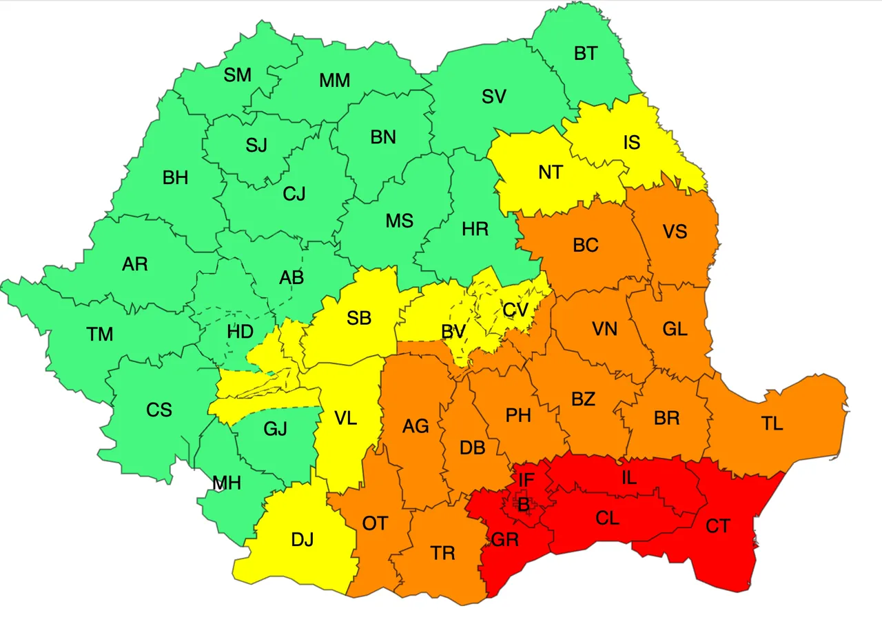 Cod Roșu de ploi în România. Școlile din trei județe se închid
