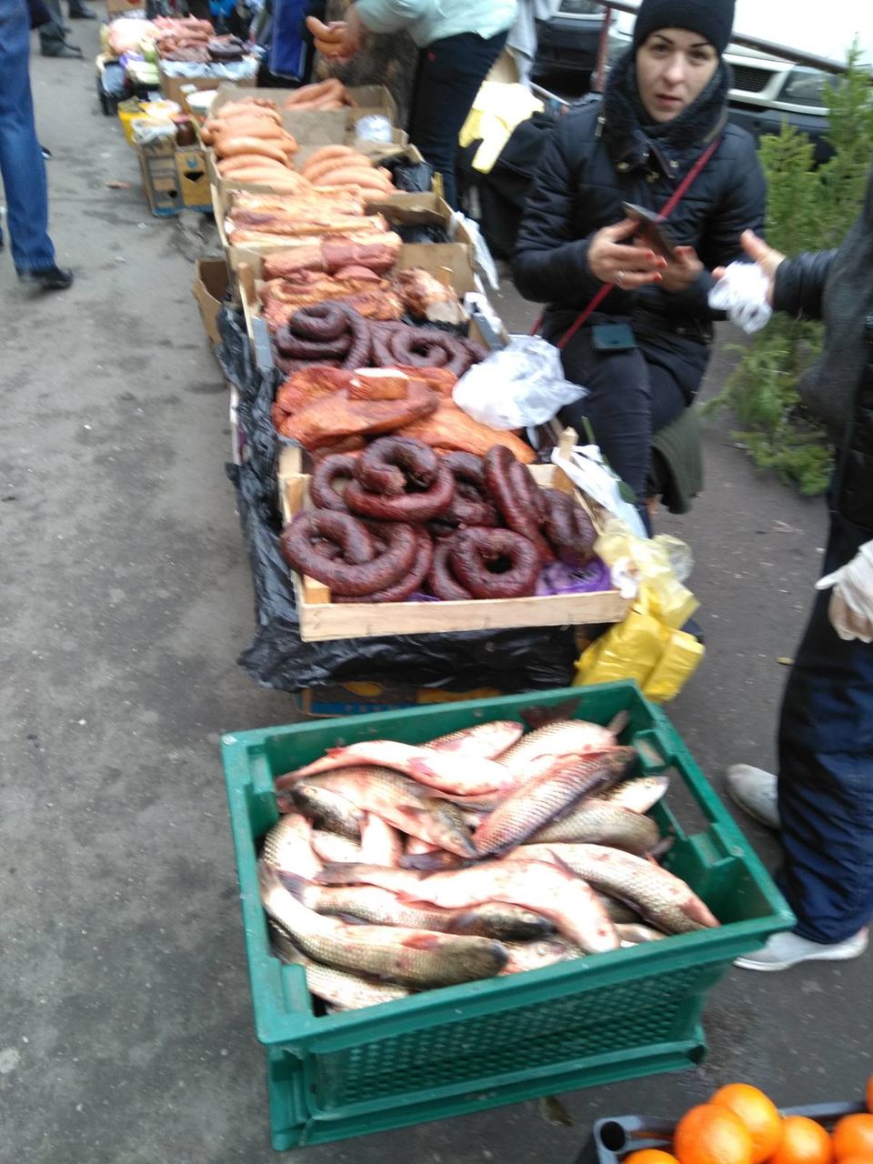 На продуктовых рынках обнаружены многочисленные нарушения