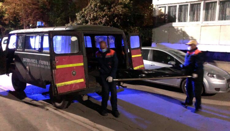 В Бельцах молодой человек покончил с собой, спрыгнув с крыши дома