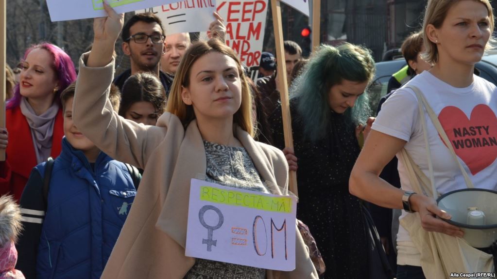 Феминистский марш в Кишиневе: Нам не нужны цветы, нам нужны равные права