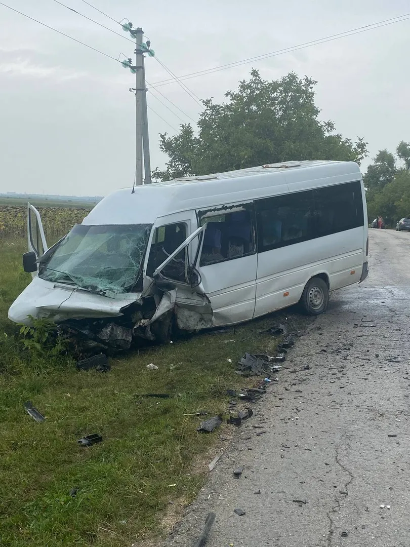В Бричанском районе произошло ДТП с участием трех автомобилей