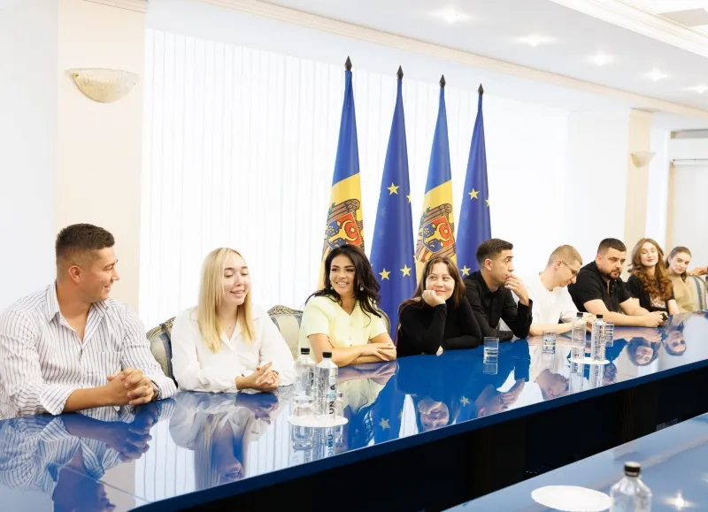 Санду обсудила с молдавскими блогерами преимущества вступления в ЕС