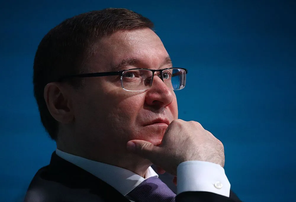 Телеведущий Владимир Соловьев дважды устроил скандал с уральцами