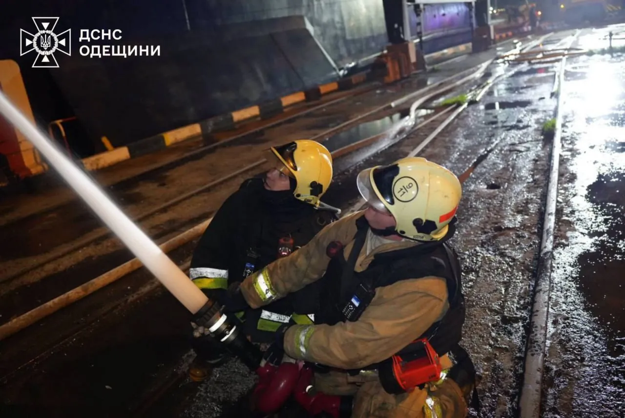 O companie turcă și Zelenski au confirmat avarierea unei nave în timpul atacului asupra Portului Cernomorsk