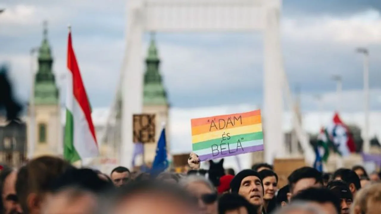 В Венгрии продолжаются протесты против закона о запрете ЛГБТ-прайдов