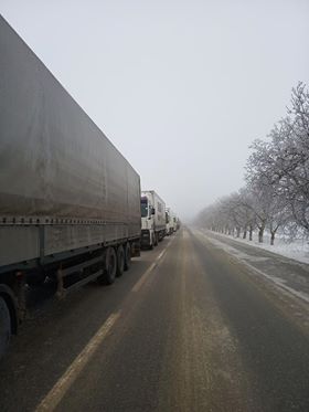 На трассе Каушаны – Штефан-Водэ заблокировано движение грузовиков