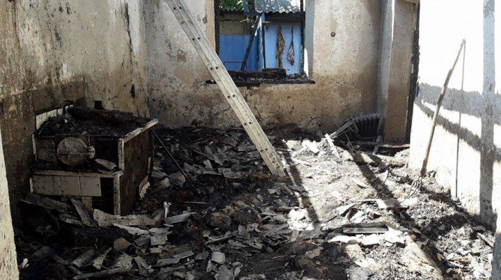 В Хынчештском районе сгорел жилой дом