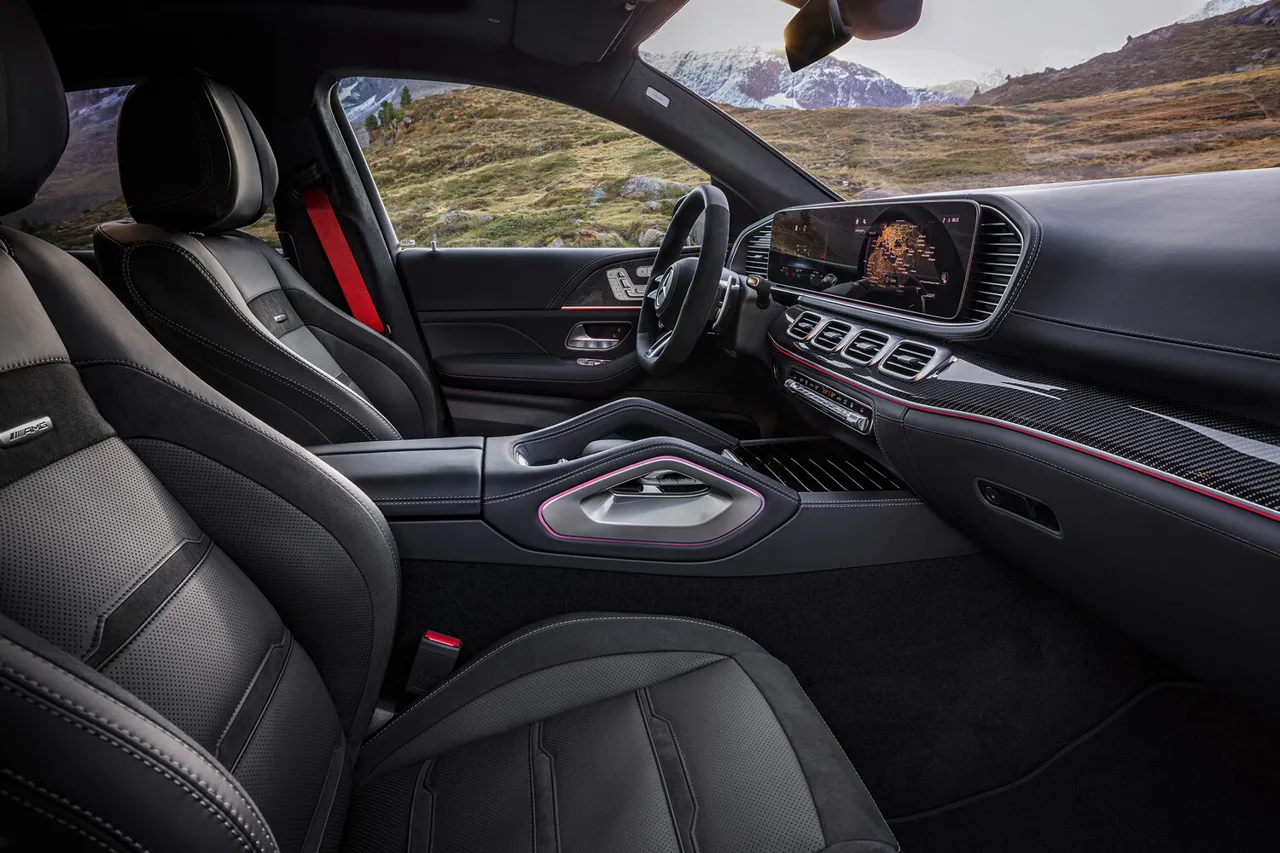 Представлен гибридный Mercedes-AMG GLE 53