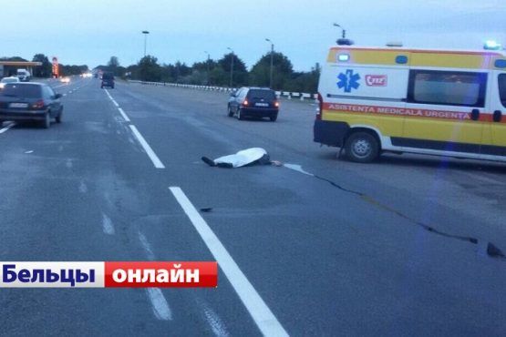 ДТП на трассе близ Бельц: маршрутка насмерть сбила мужчину