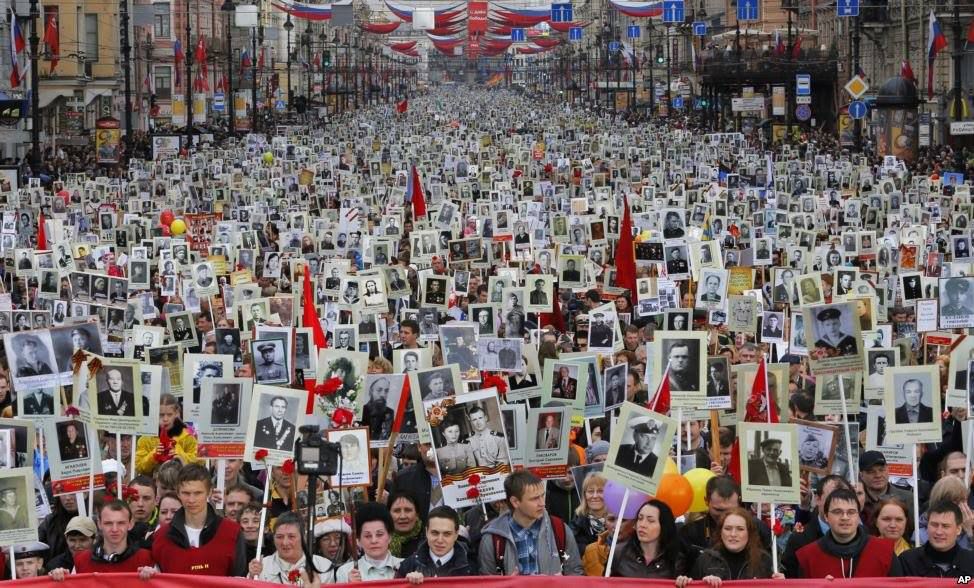 На «Бессмертный полк» в России собрались уже более миллиона человек