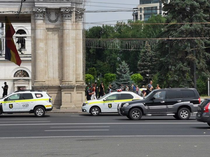 В центре Кишинева был обнаружен подозрительный пакет