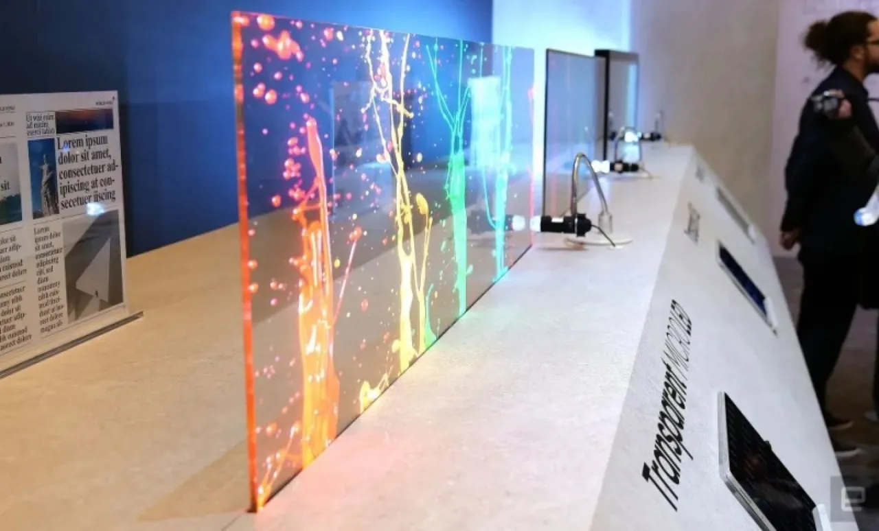 Samsung показала прозрачные экраны MicroLED для телевизоров