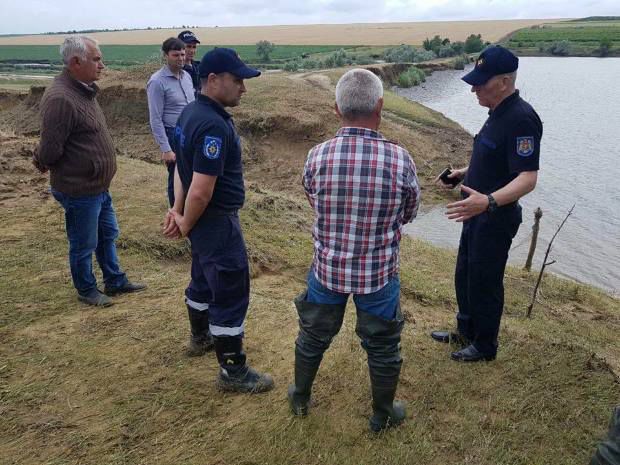 Власти восстановили мост в Каушанах, размытый в результате ливней