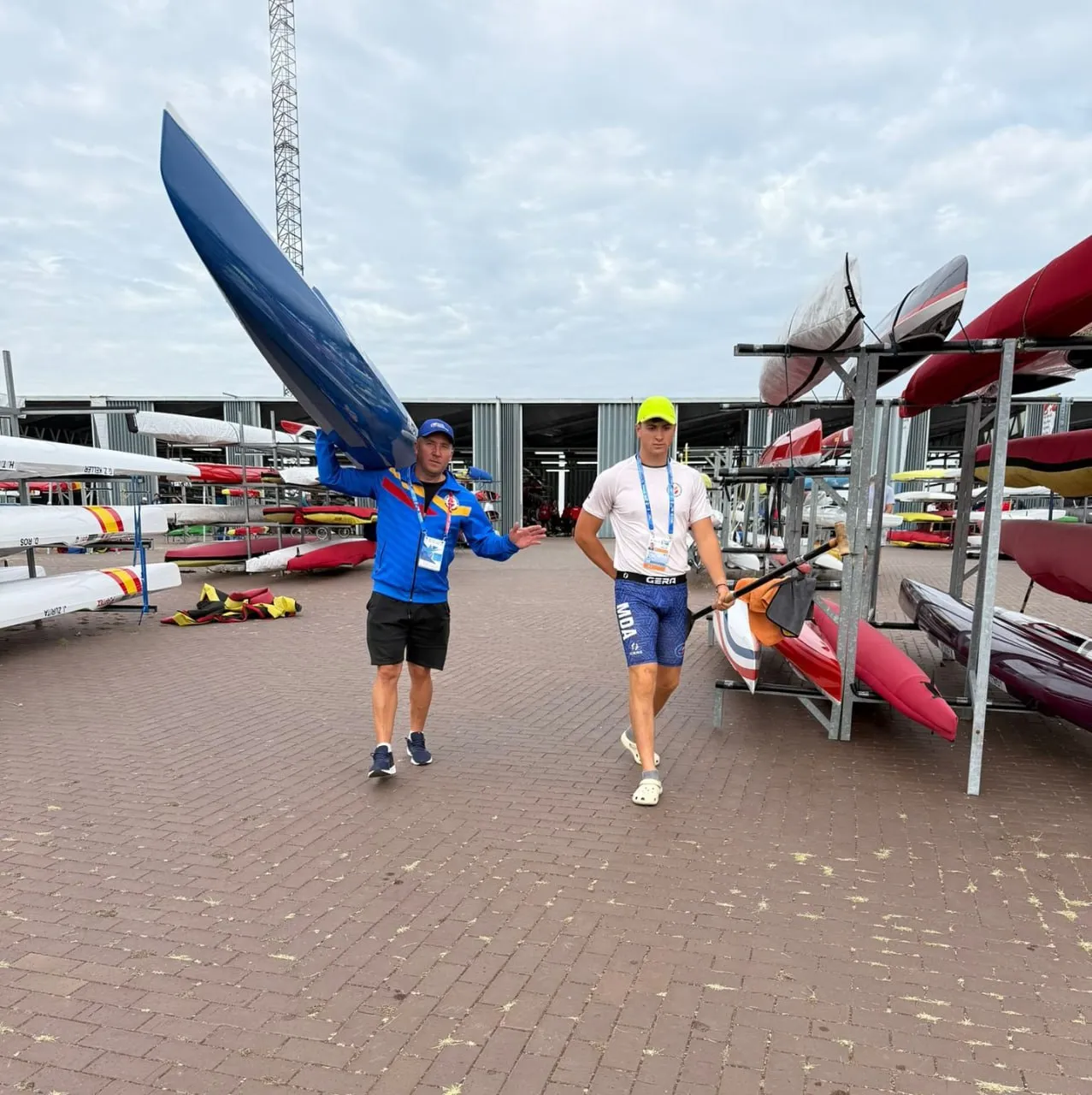 Opt canoiști moldoveni au plecat la Campionatul Mondial din Portugalia