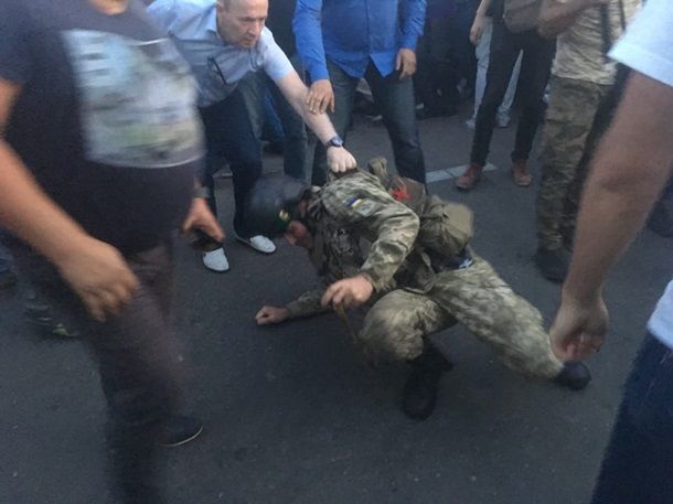 Саакашвили в Украине, сторонники взяли штурмом КПП на границе