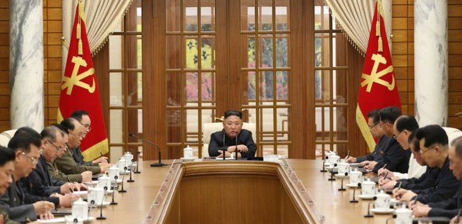 Ким Чен Ын резко похудел: СМИ говорят о его болезни