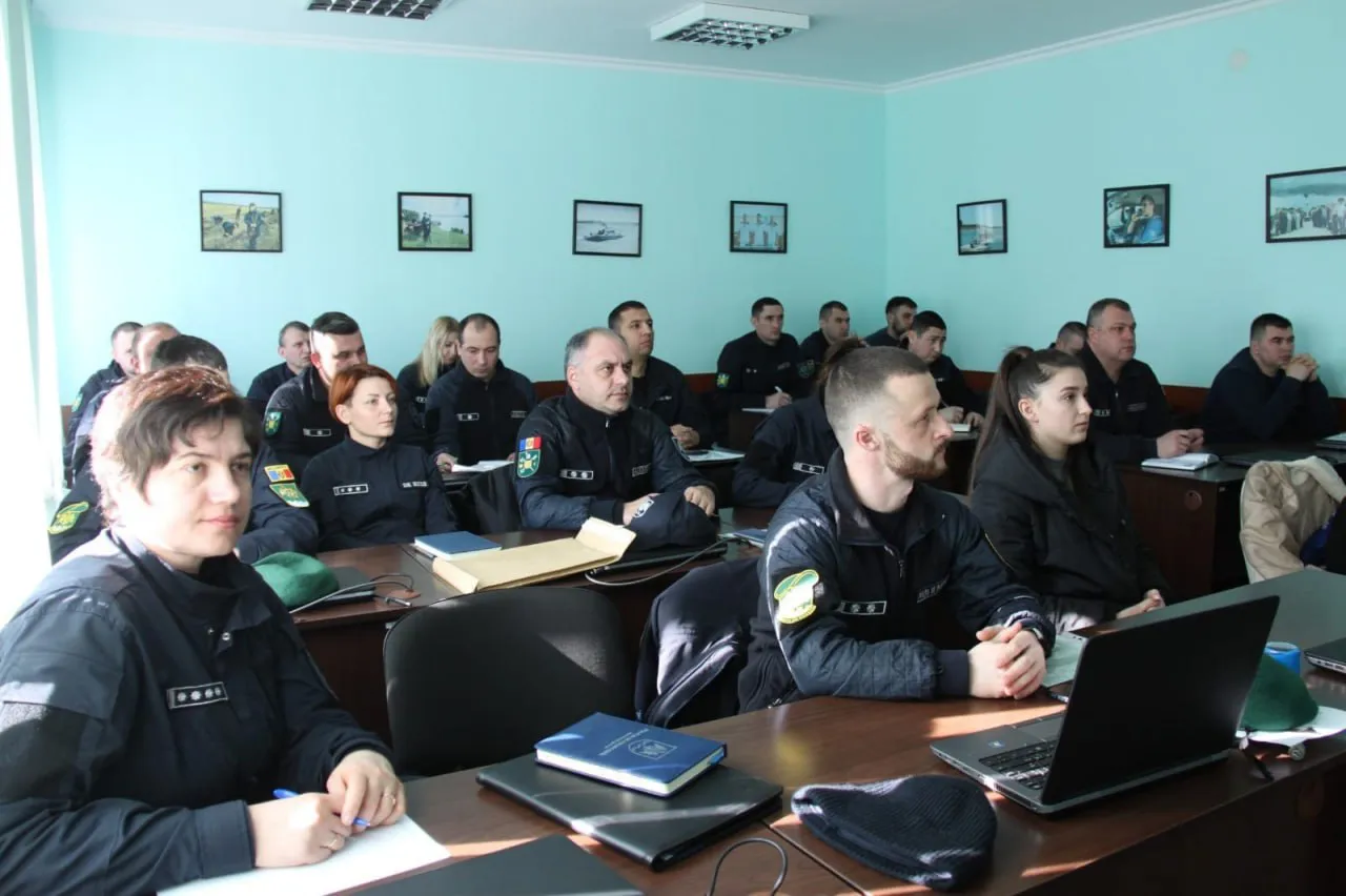 Сотрудники пограничной полиции Молдовы прошли обучение по борьбе с коррупцией