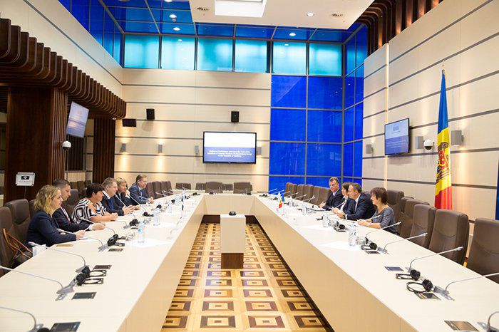 Канду провел встречу с Парламентской группой дружбы Эстония-Молдова