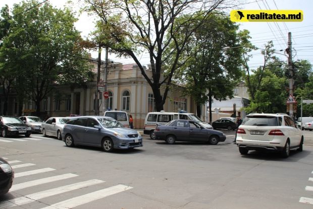 Скорая с беременной женщиной на борту попала в ДТП