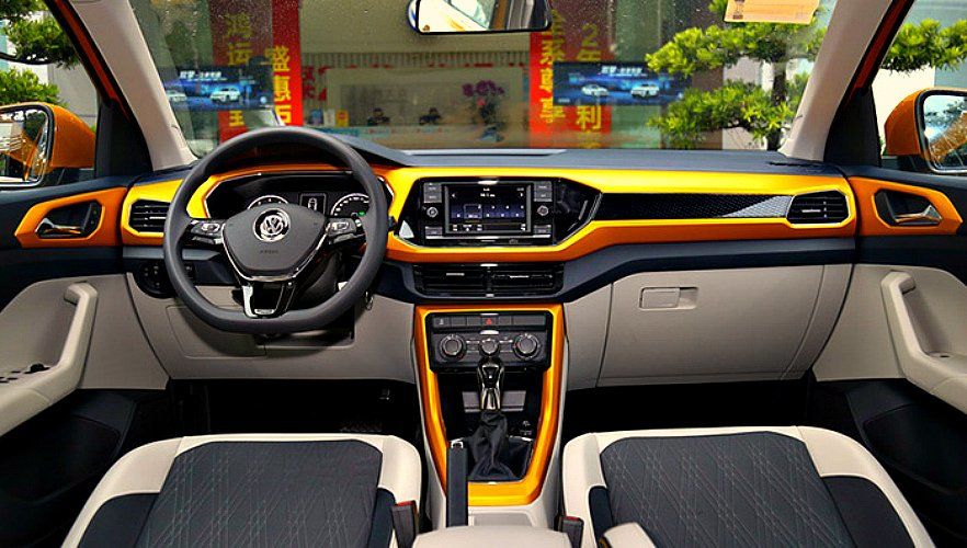 Стартовали продажи обновлённого кроссовера Volkswagen T-Cross