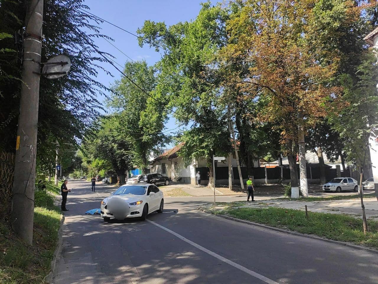 В Кишиневе автомобиль насмерть сбил пожилую женщину
