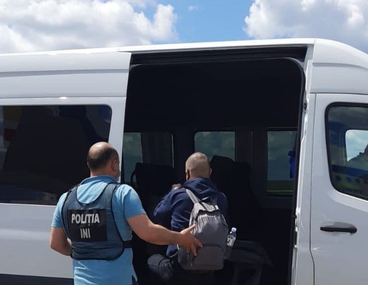 Из России экстрадировали гражданина Молдовы, разыскиваемого Интерполом за убийство