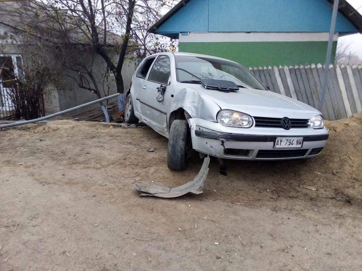 У погибшей под колесами автомобиля беременной женщины осталось двое детей