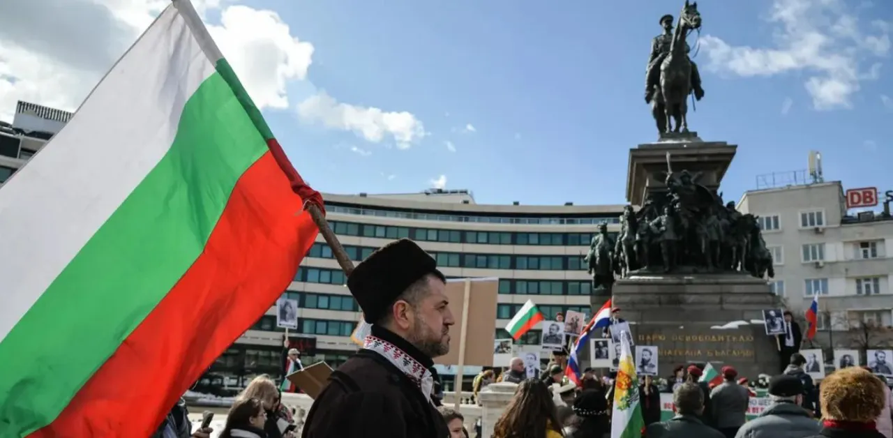 В Болгарии прошли протесты против военной помощи Украине: за мир и нейтралитет