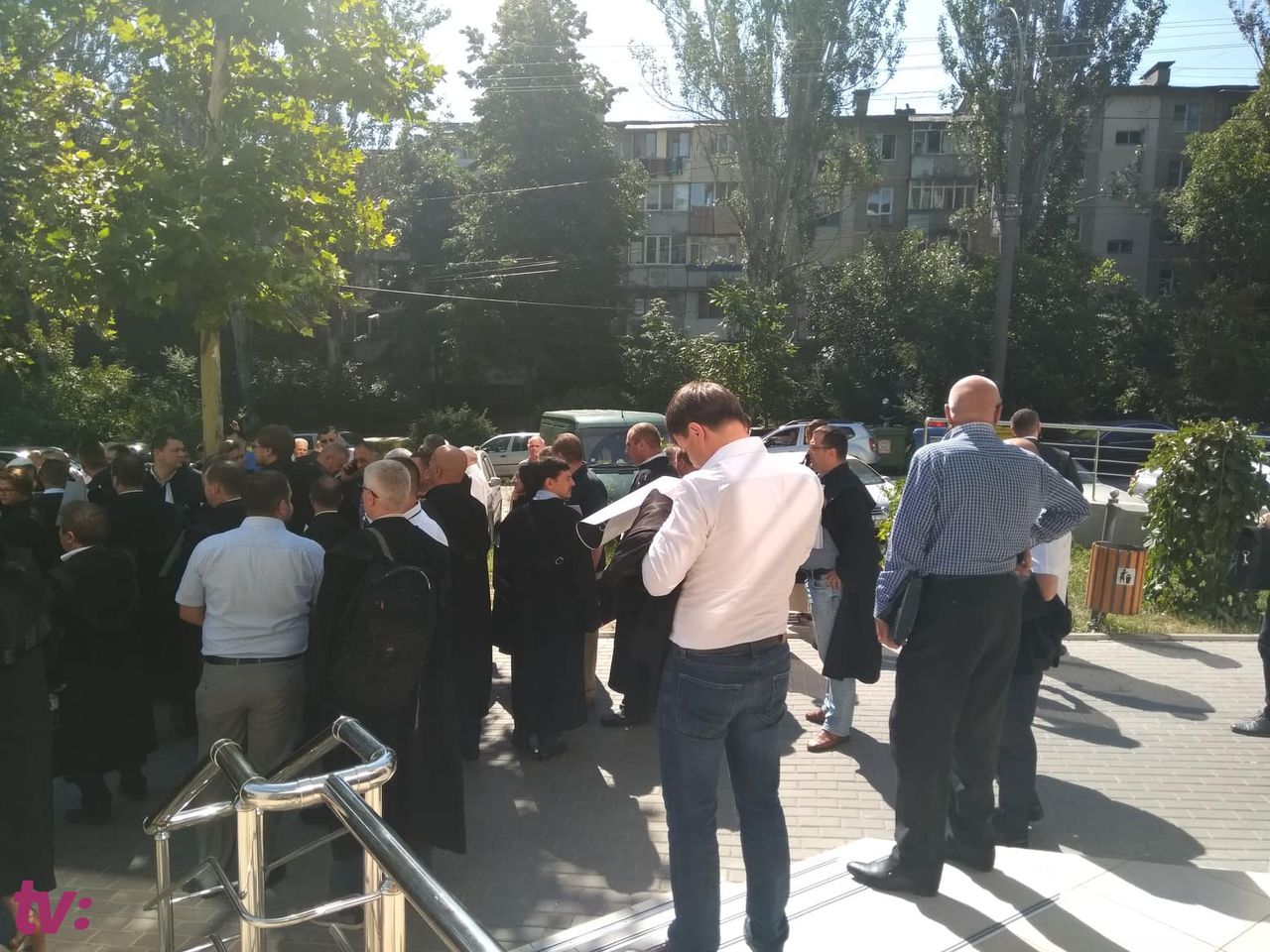 Перед Апелляционным судом проходит протест адвокатов против чрезмерного применения арестов