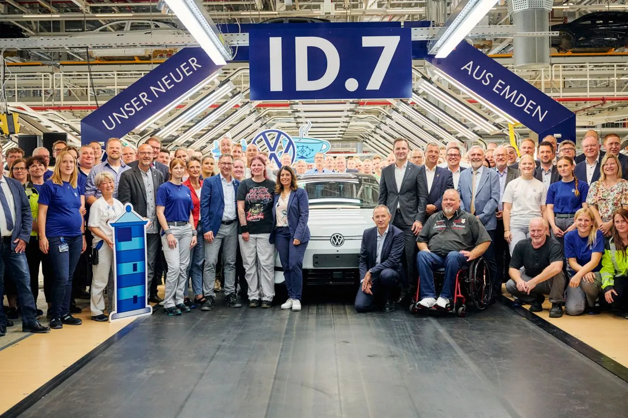 Преемник Passat: флагманский электромобиль Volkswagen поступил в производство