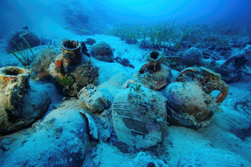 На дне Эгейского моря нашли останки доисторического корабля