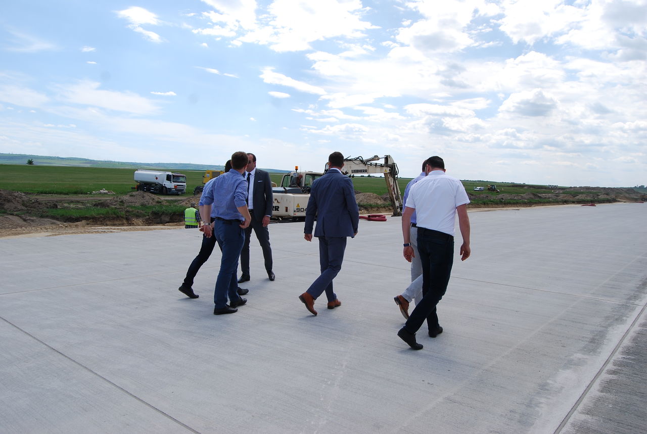 Proiectul de reconstrucție de la Aeroportul Chișinău este unul exclusivist pentru RM