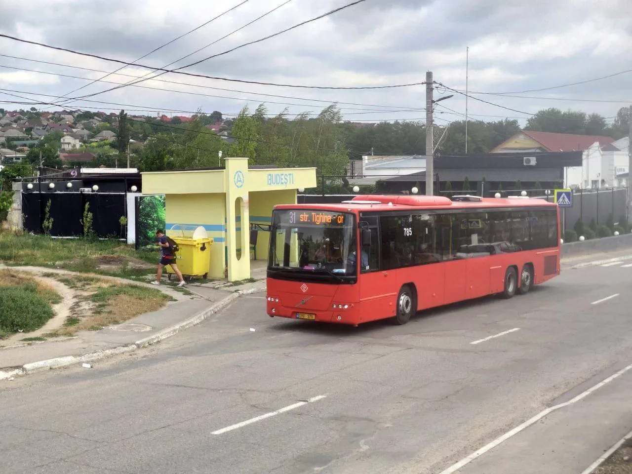 В пригородах Кишинева на маршруты выйдет 84 новых автобуса
