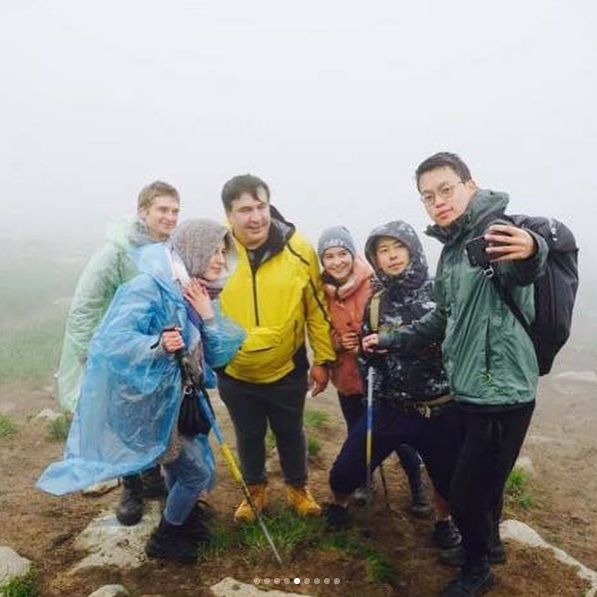Саакашвили в «костюме миньона» рассмешил сети