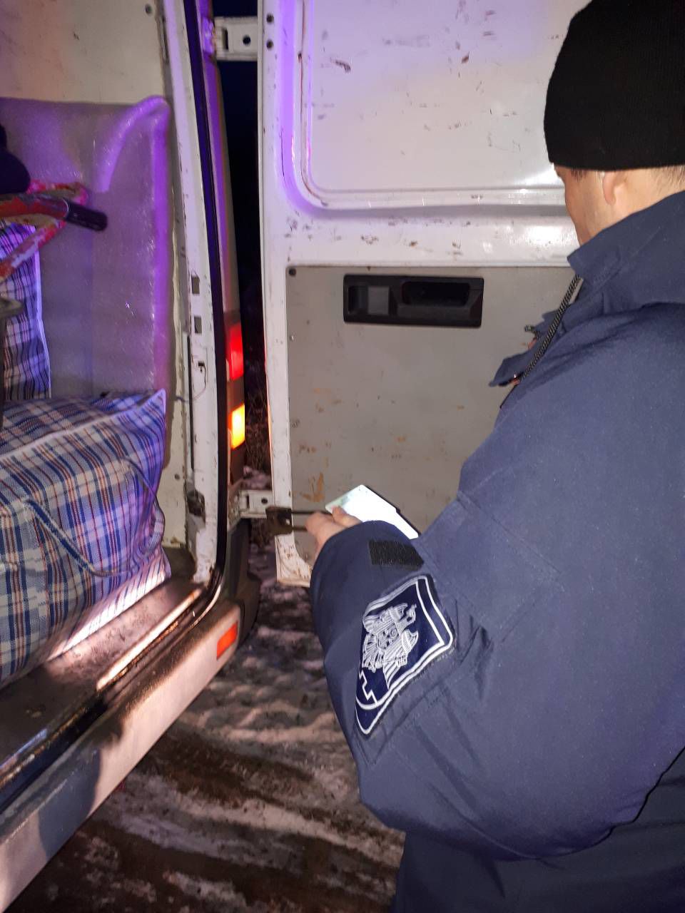 Loturi de bunuri, fără acte de proveniență, depistate la frontieră