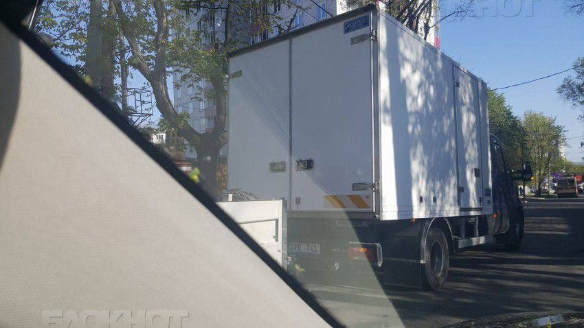 В Кишиневе «притершиеся» маршрутка и грузовик спровоцировали пробку