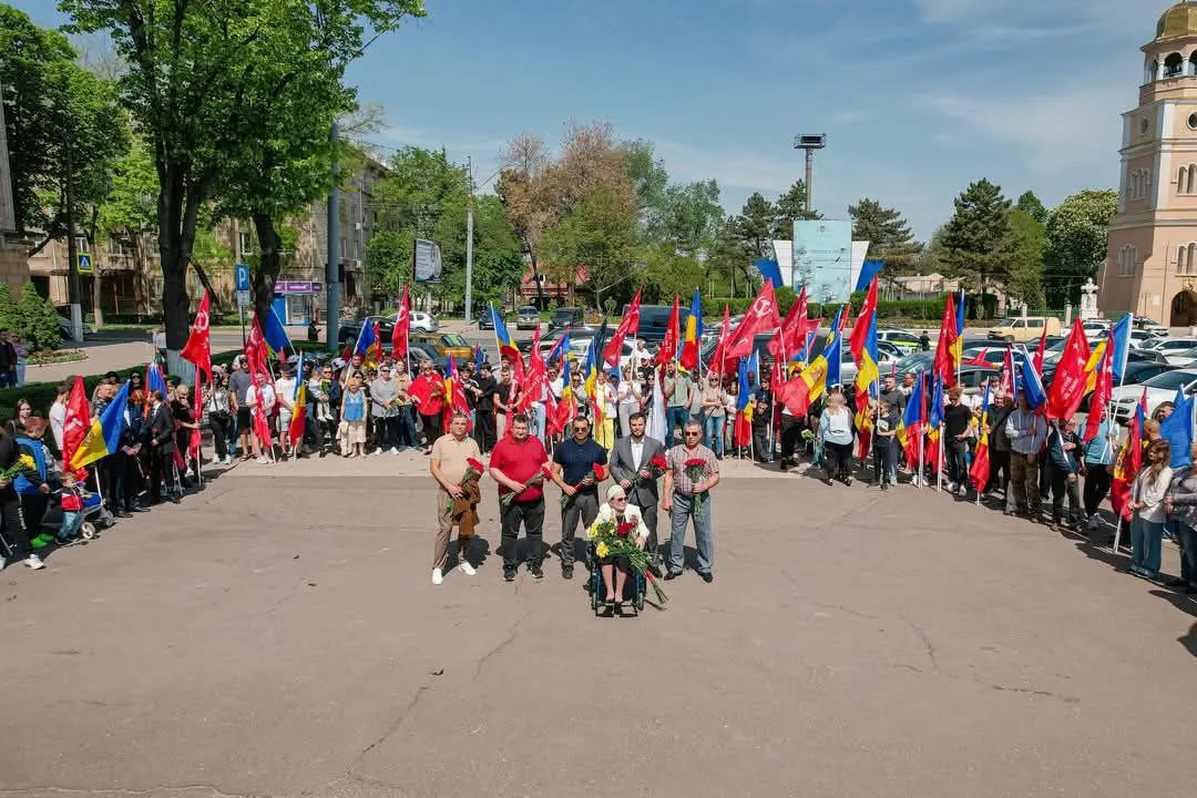 Cel mai mare marș auto, dedicat Zilei Victoriei, a avut loc la Bălți