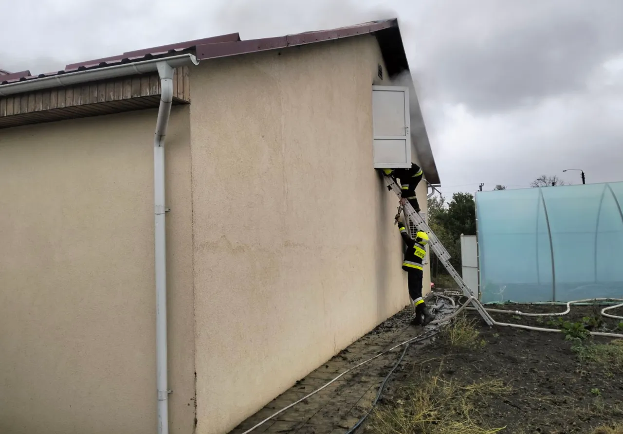 Incendiu la un azil de bătrâni din satul Căprești